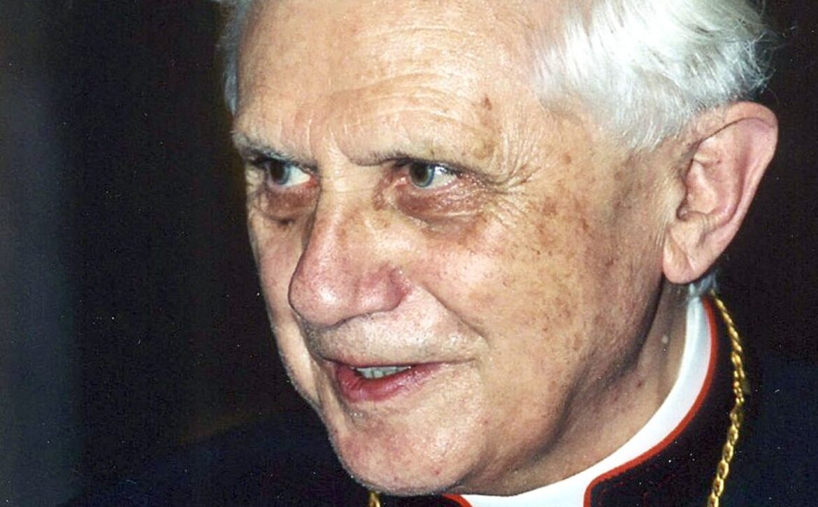 840px-Joseph_Ratzinger