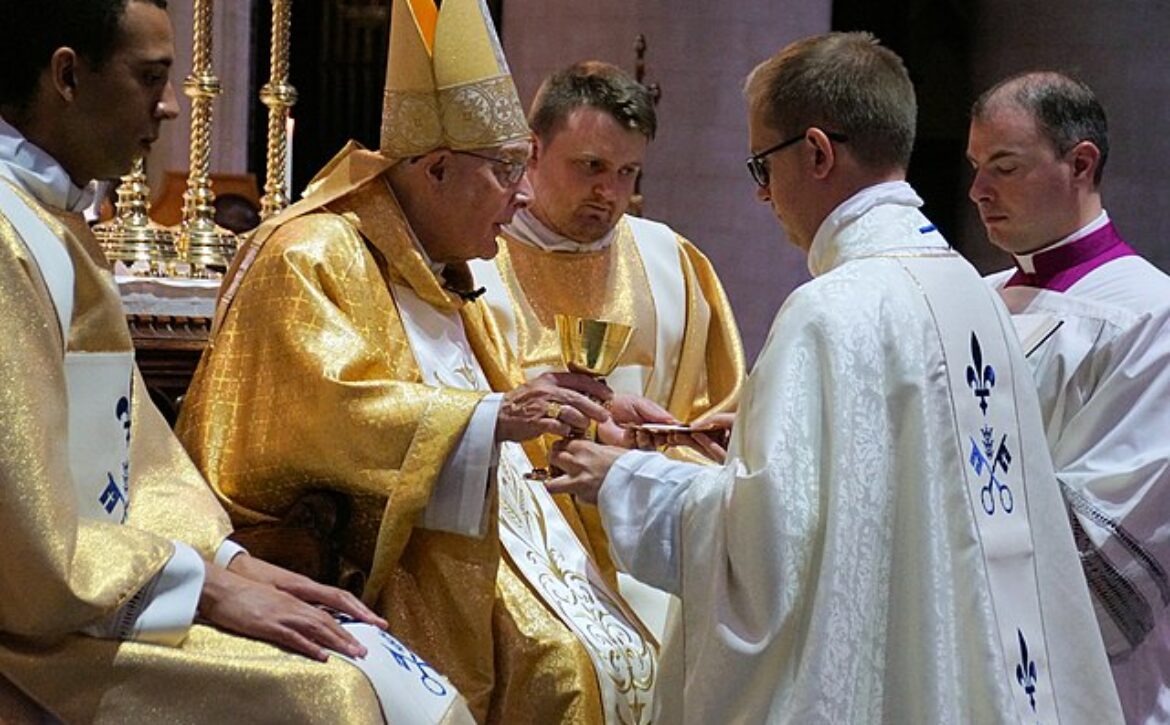 640px-OrdinationToPriesthoodMassNorwichJuly19_-_48221329841