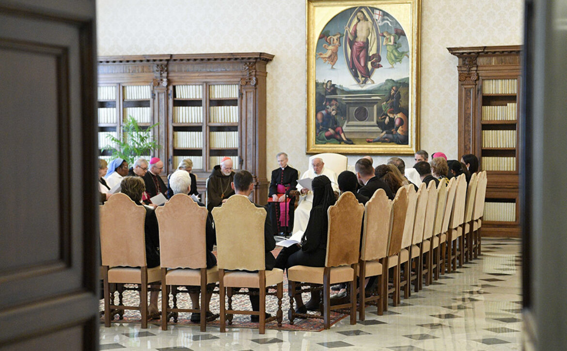 20230505T0800-POPE-PROTECTION-MINORS-ASSEMBLY-1759327 crop