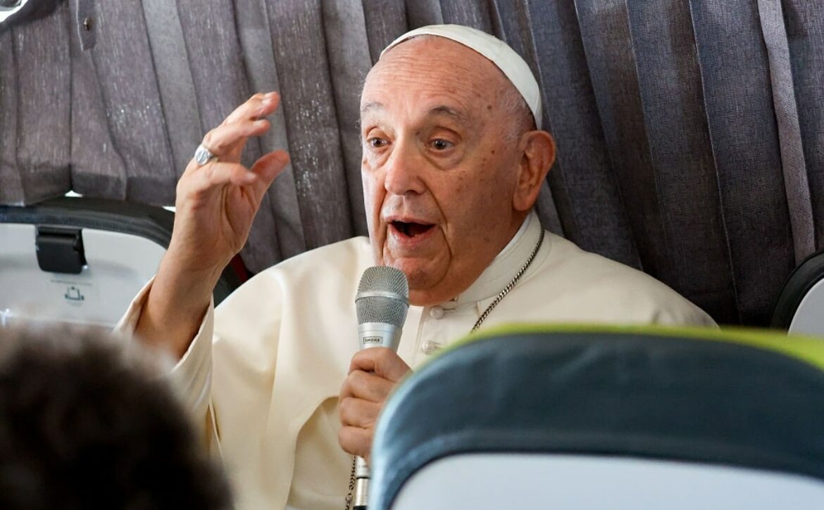 POPE FRANCIS NEWS CONFERENCE