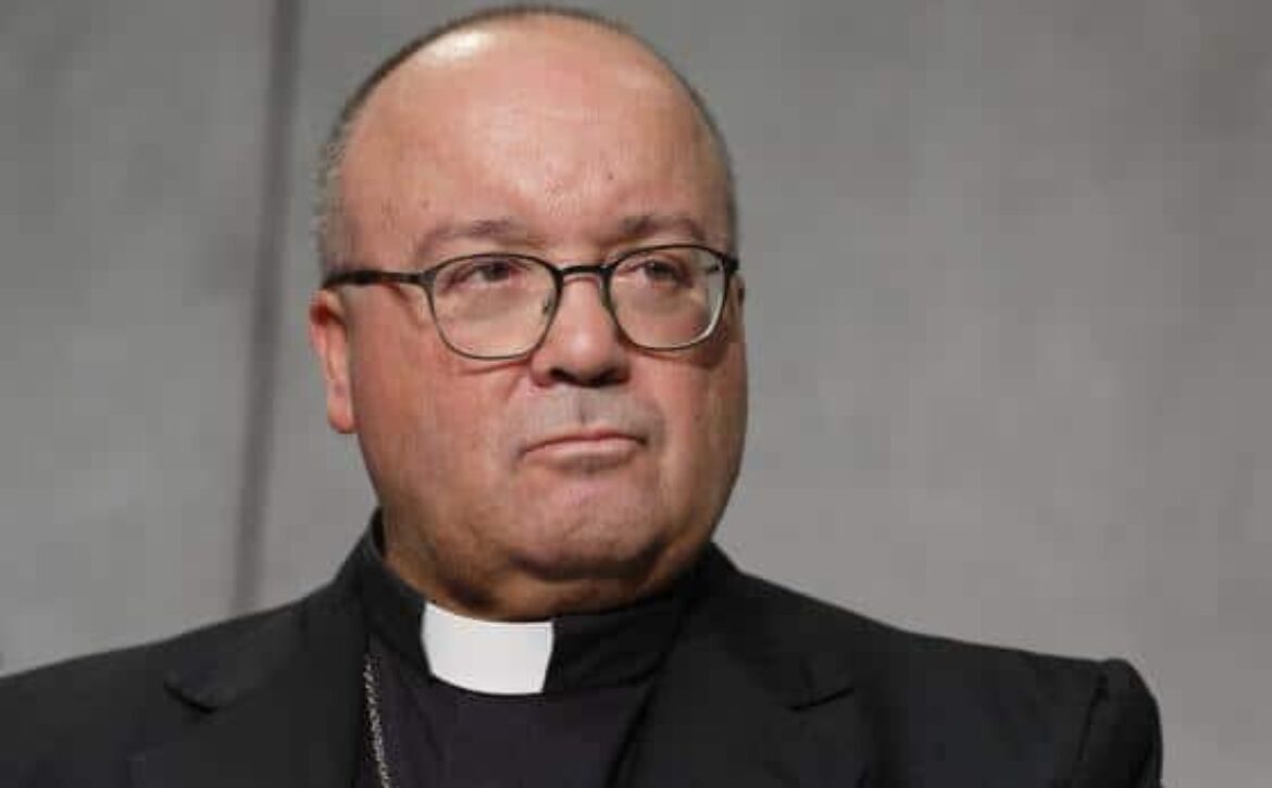 20211008T0845-SCICLUNA-FRANCE-ABUSE-1509974