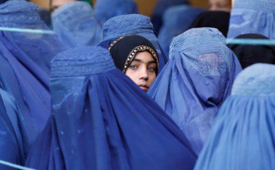 image_0950820_20241005_ob_109411_jeune-fille-milieu-femmes-afghanes-dja