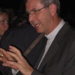 L’évêque d’Anvers, Mgr Johan Bonny, veut ordonner prêtres des hommes mariés à l’horizon 2028